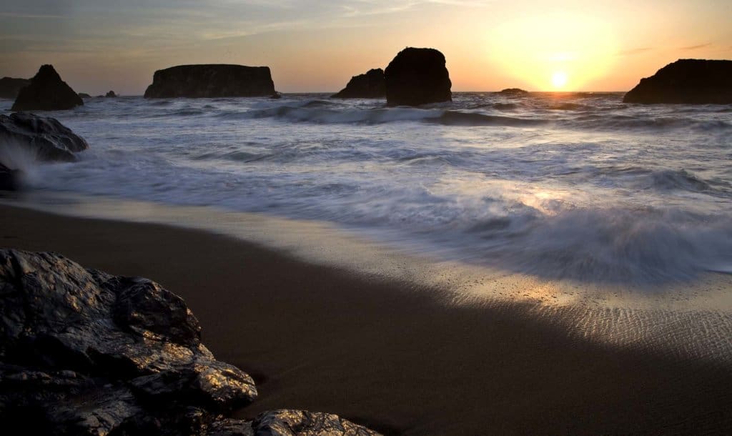 Sunset Bandon Oregon beautiful rock formations USA